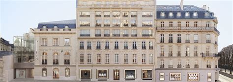 dior avenue montaigne reservation|dior montaigne wardrobe.